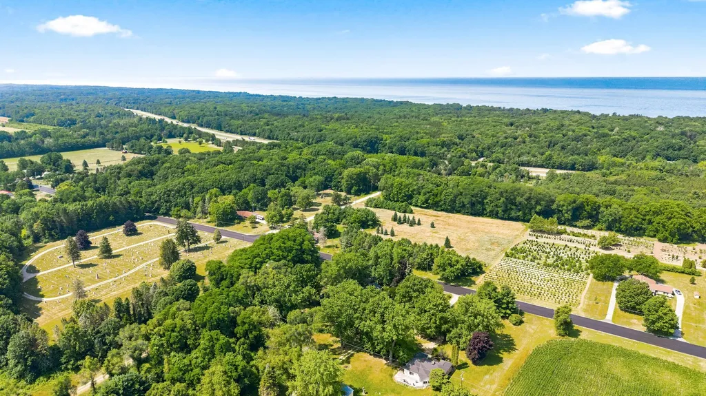 2313 68th Street Ganges Township MI 49408