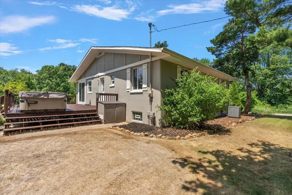 15004 Riley Street Park Township MI 49424