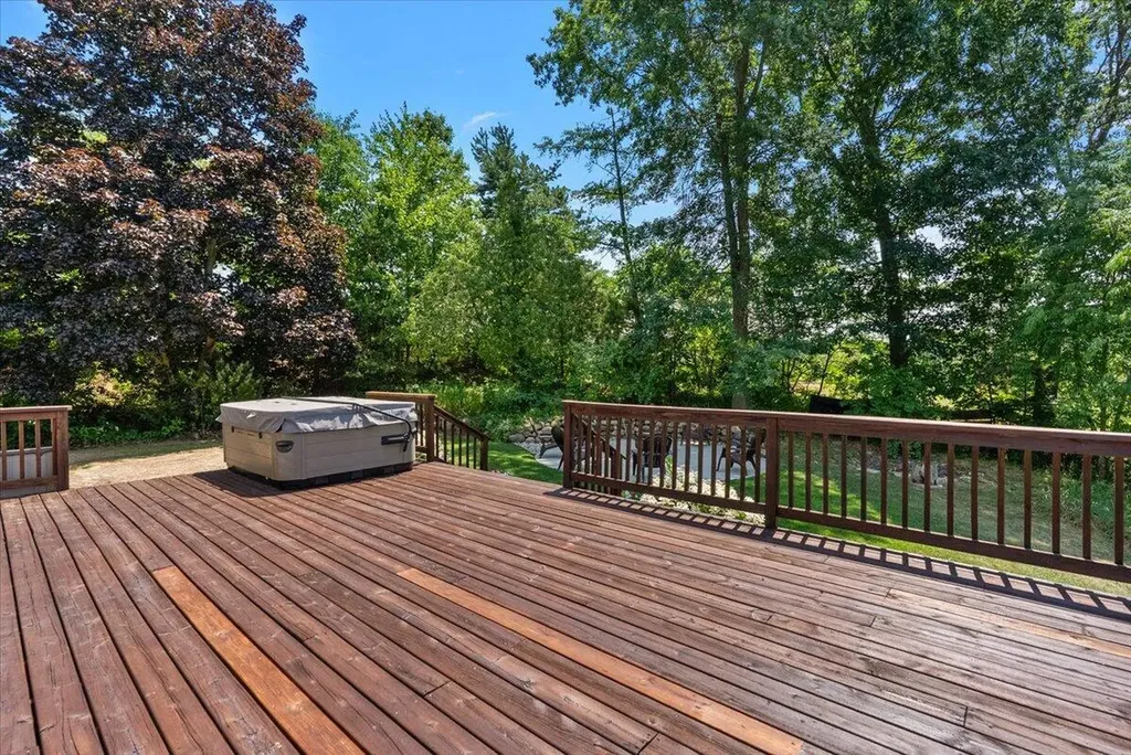 15004 Riley Street Park Township MI 49424