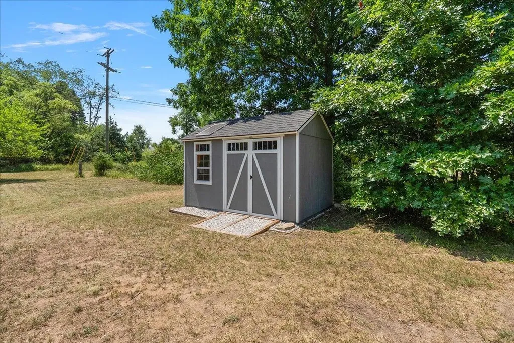 15004 Riley Street Park Township MI 49424