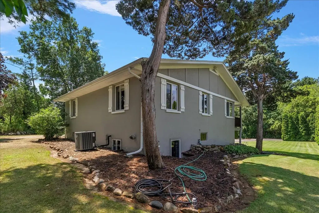 15004 Riley Street Park Township MI 49424