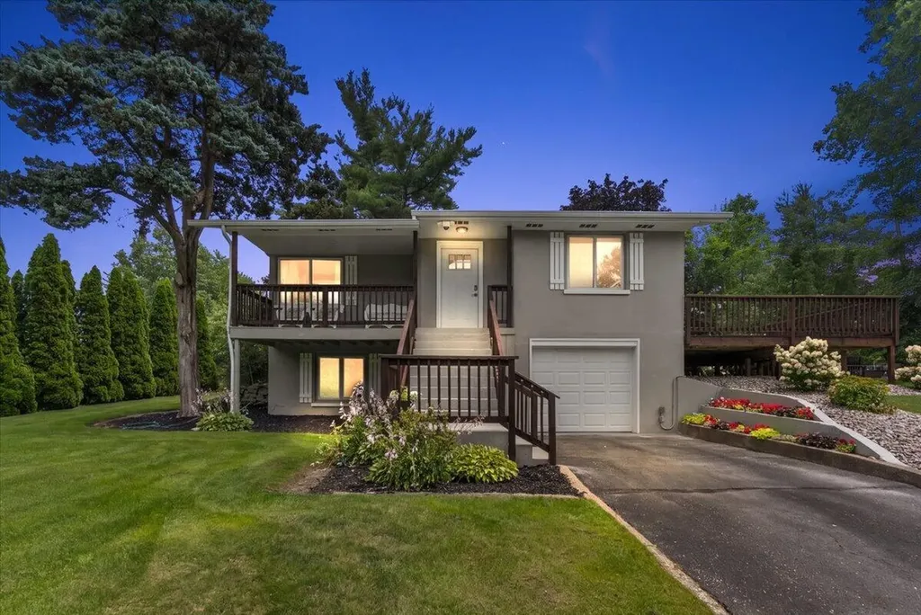 15004 Riley Street Park Township MI 49424