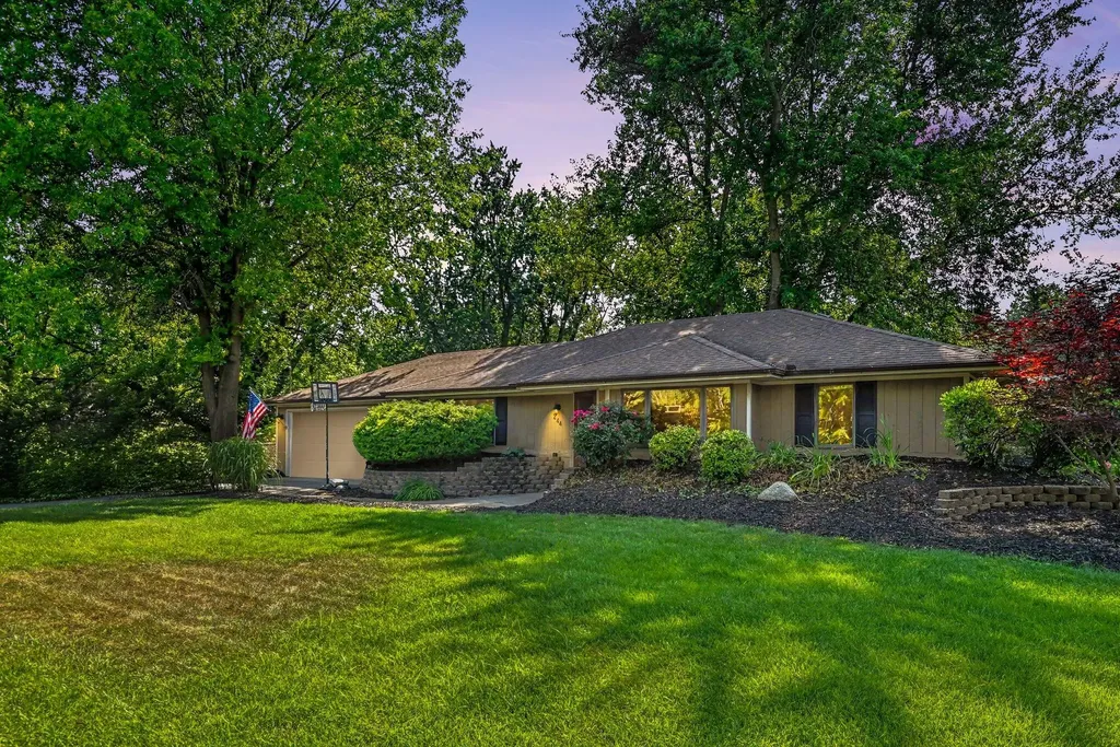 244 N 160th Avenue Park Township MI 49424