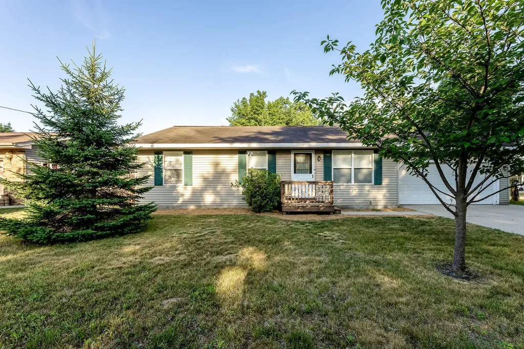 1702 N Southgate Drive Whitehall City MI 49461