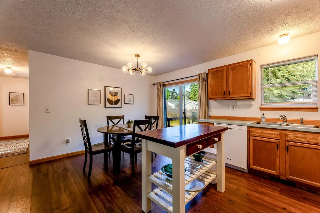 1702 N Southgate Drive Whitehall City MI 49461