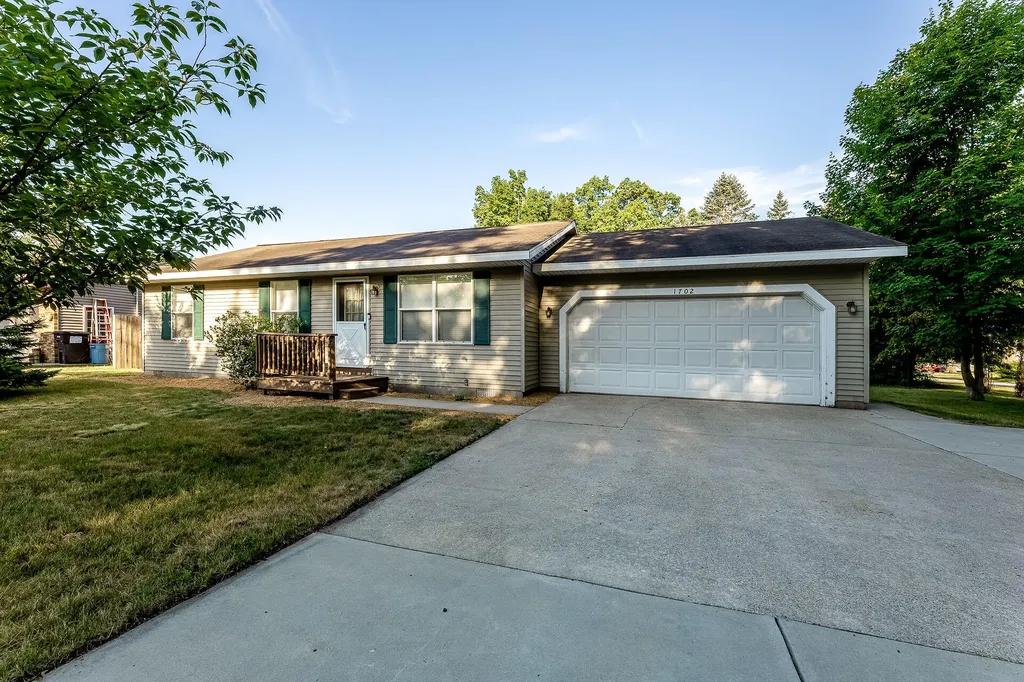 1702 N Southgate Drive Whitehall City MI 49461