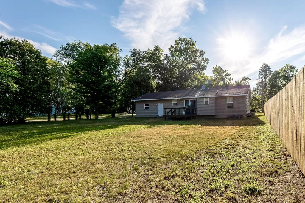 1702 N Southgate Drive Whitehall City MI 49461