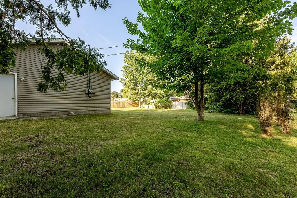 1702 N Southgate Drive Whitehall City MI 49461