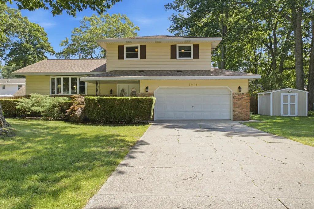 1076 Lancelot Drive Laketon Township MI 49445
