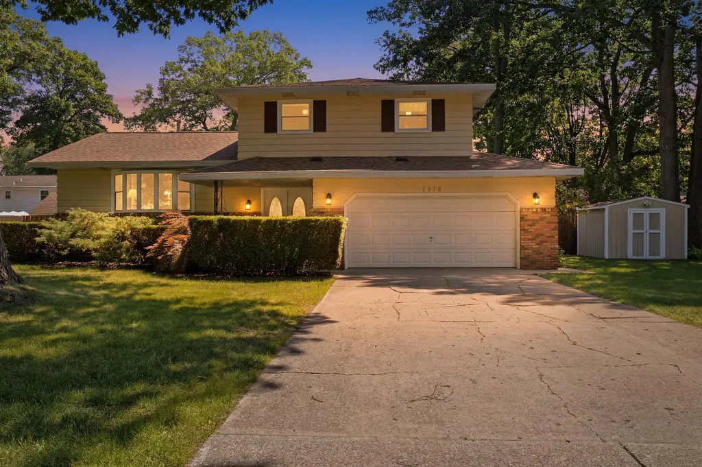 1076 Lancelot Drive Laketon Township MI 49445