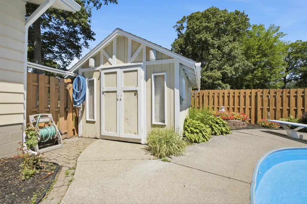 1076 Lancelot Drive Laketon Township MI 49445