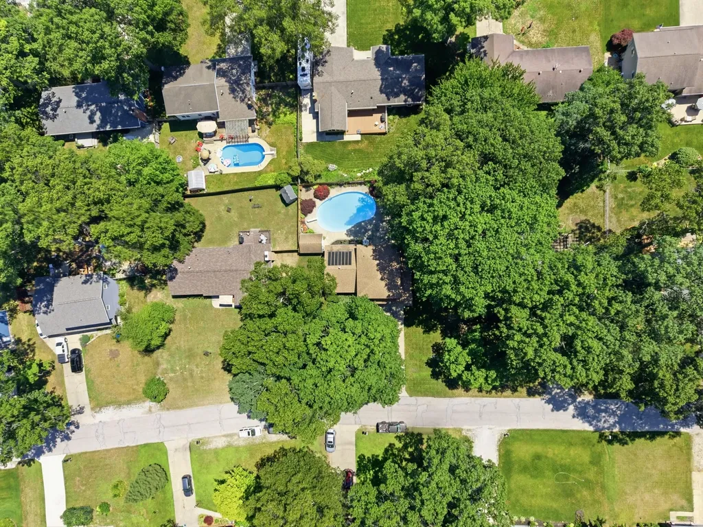 1076 Lancelot Drive Laketon Township MI 49445