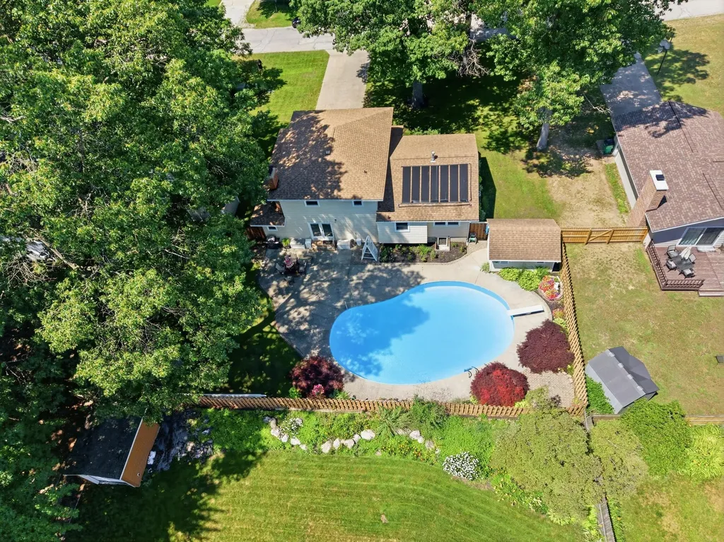 1076 Lancelot Drive Laketon Township MI 49445