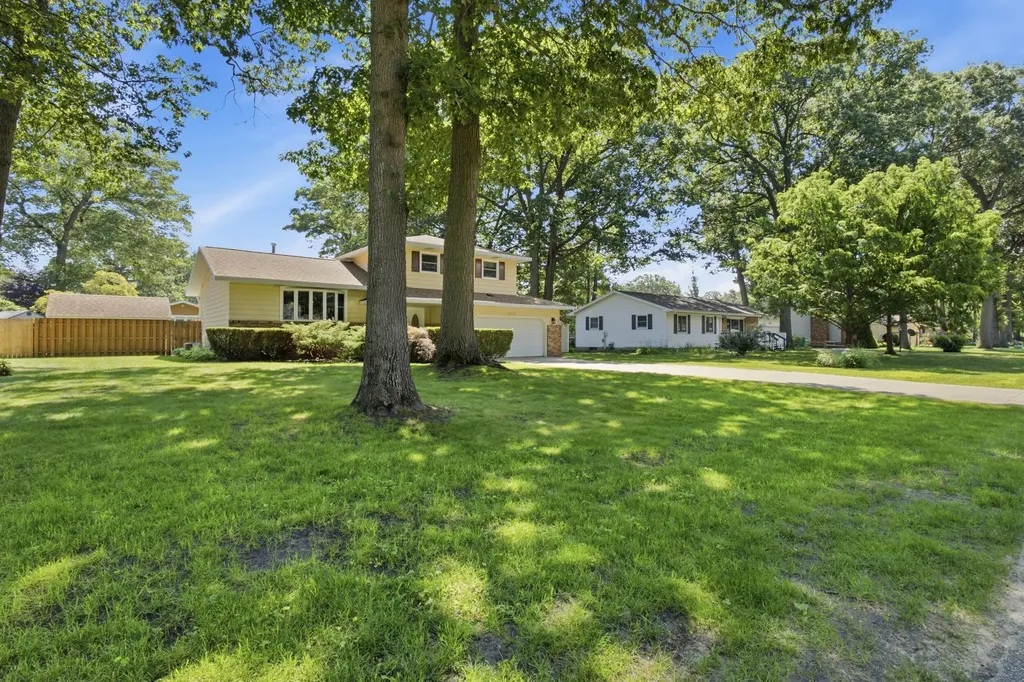 1076 Lancelot Drive Laketon Township MI 49445