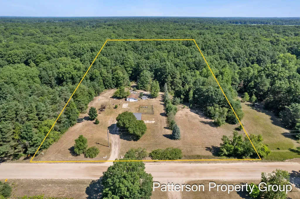 11322 Hall Road Moorland Township MI 49451