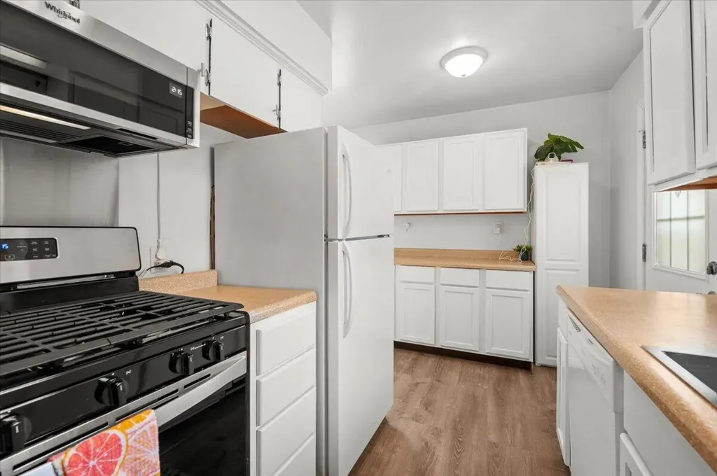 939 Canterbury Street SW Wyoming City MI 49509