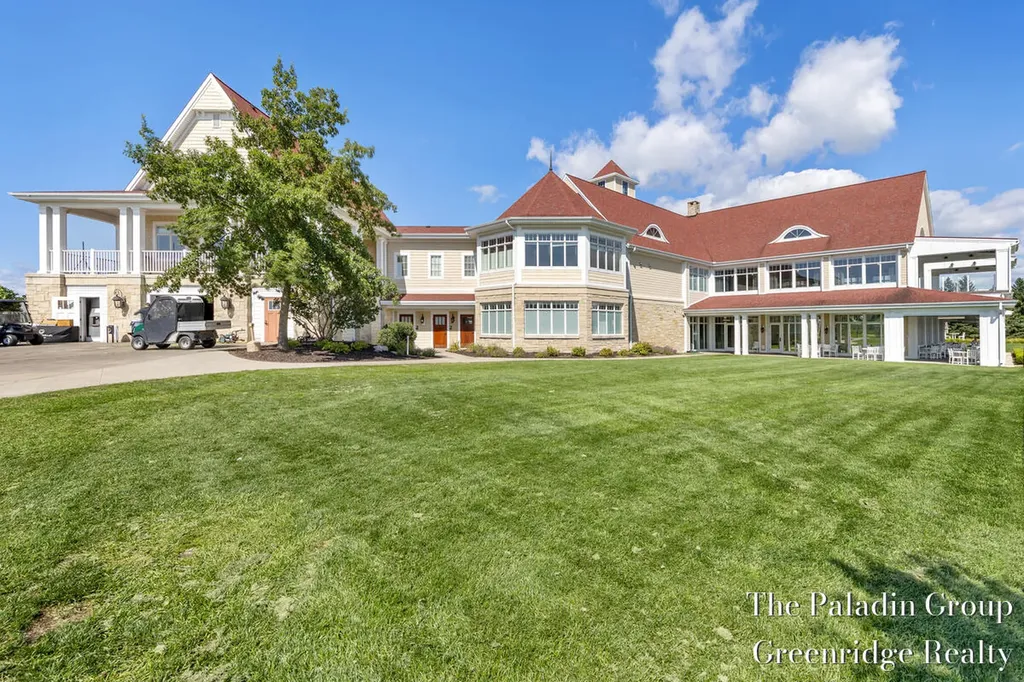 4668 Macatawa Legends Boulevard Holland Charter Township MI 49424