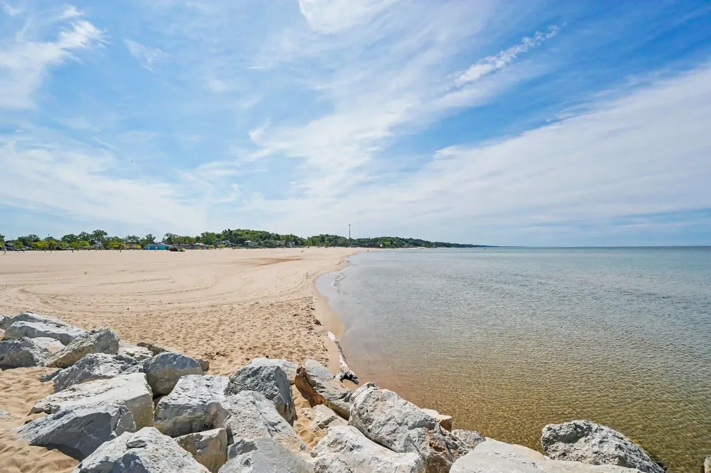 1675 Nelson Street Muskegon City MI 49441