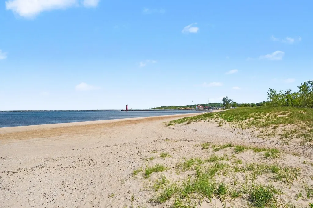 1675 Nelson Street Muskegon City MI 49441