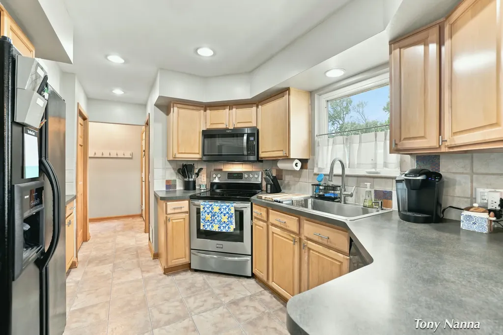 2467 Briar Avenue Fruitport Charter Township MI 49444