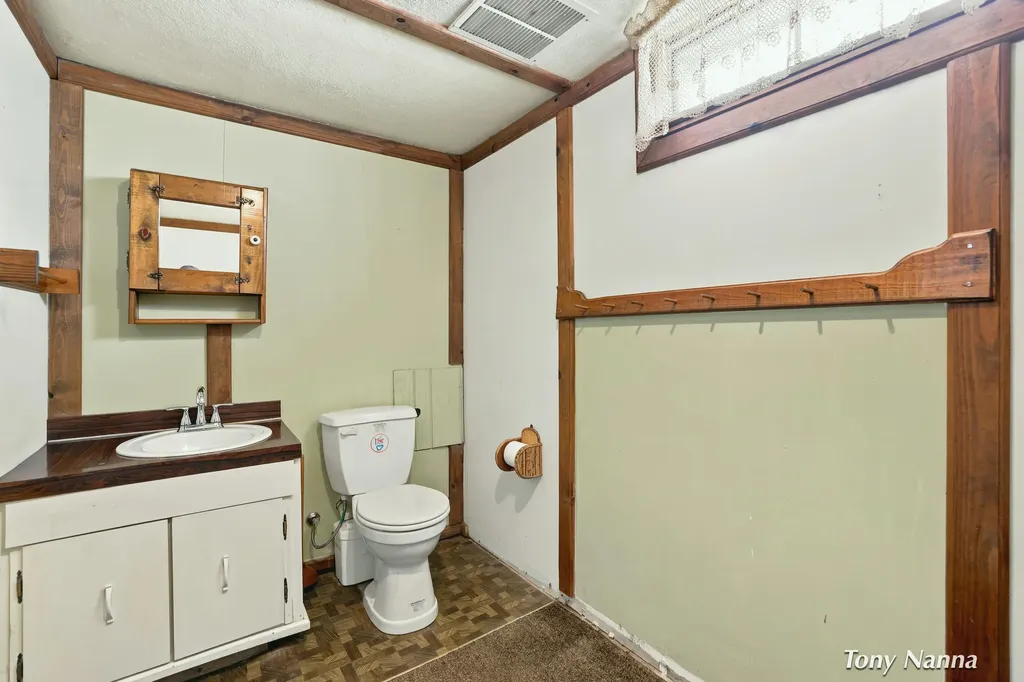 2467 Briar Avenue Fruitport Charter Township MI 49444