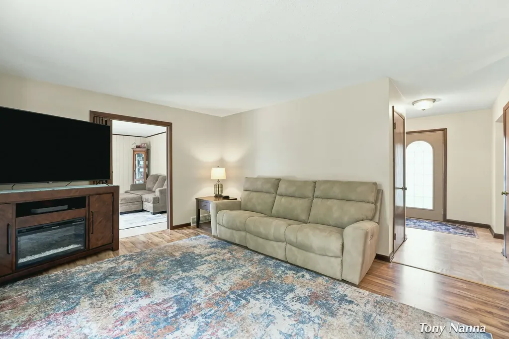 2467 Briar Avenue Fruitport Charter Township MI 49444