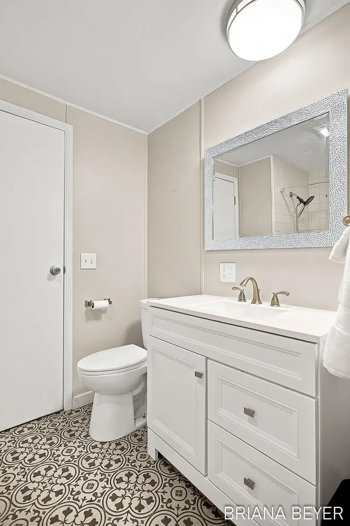 70354 16th Avenue South Haven Charter Township MI 49090