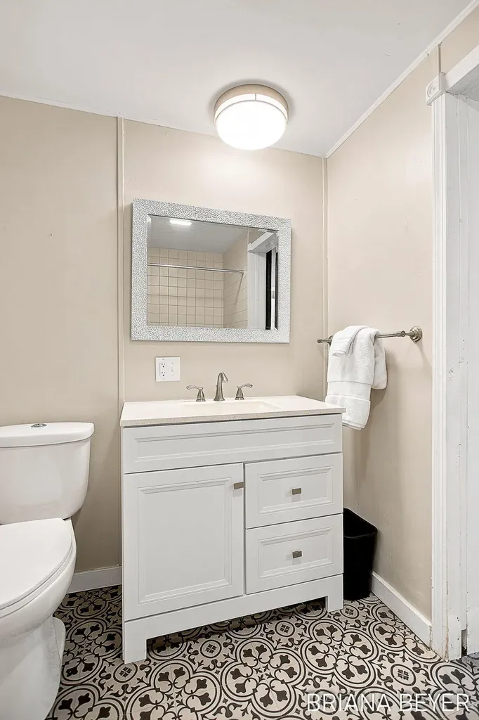 70354 16th Avenue South Haven Charter Township MI 49090
