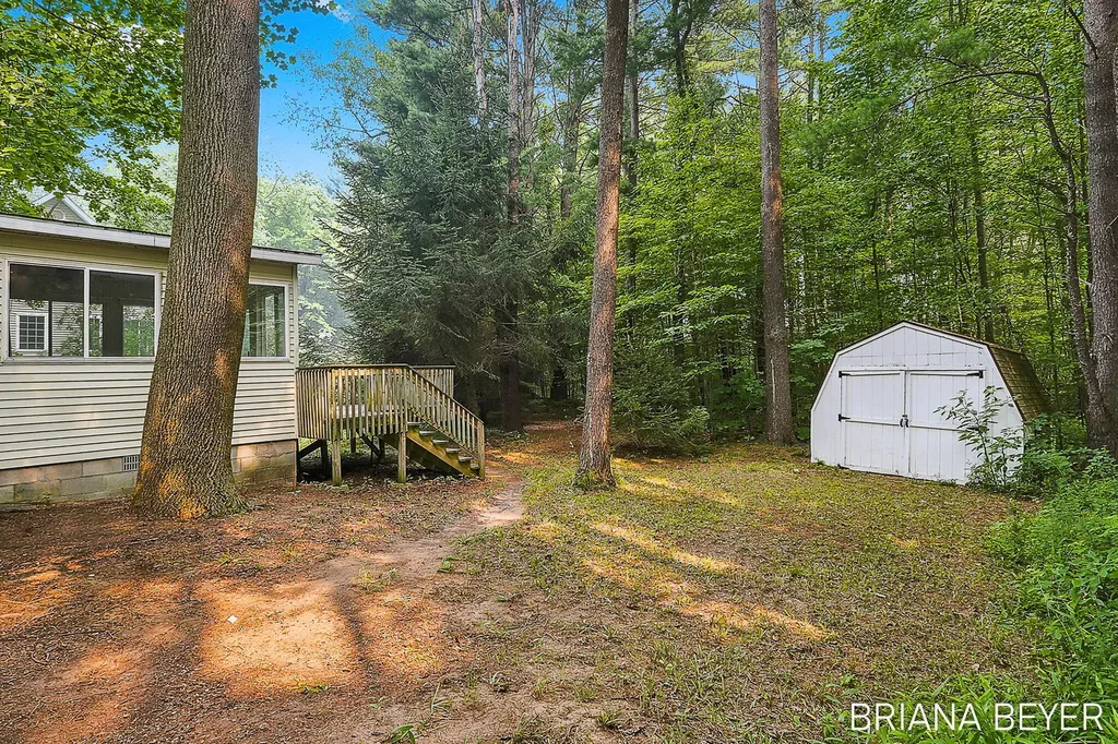 70354 16th Avenue South Haven Charter Township MI 49090