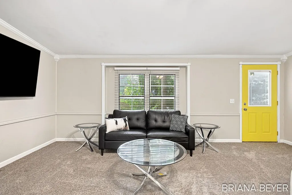 70354 16th Avenue South Haven Charter Township MI 49090
