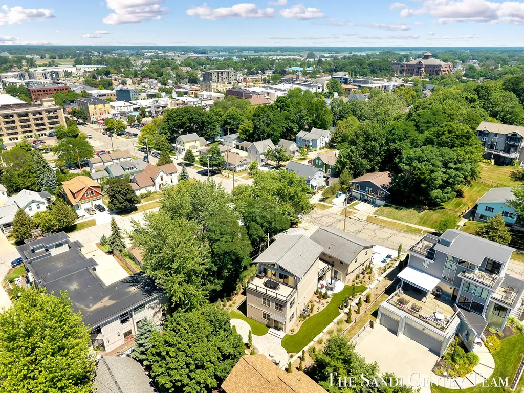 215 S 1st Street Grand Haven City MI 49417