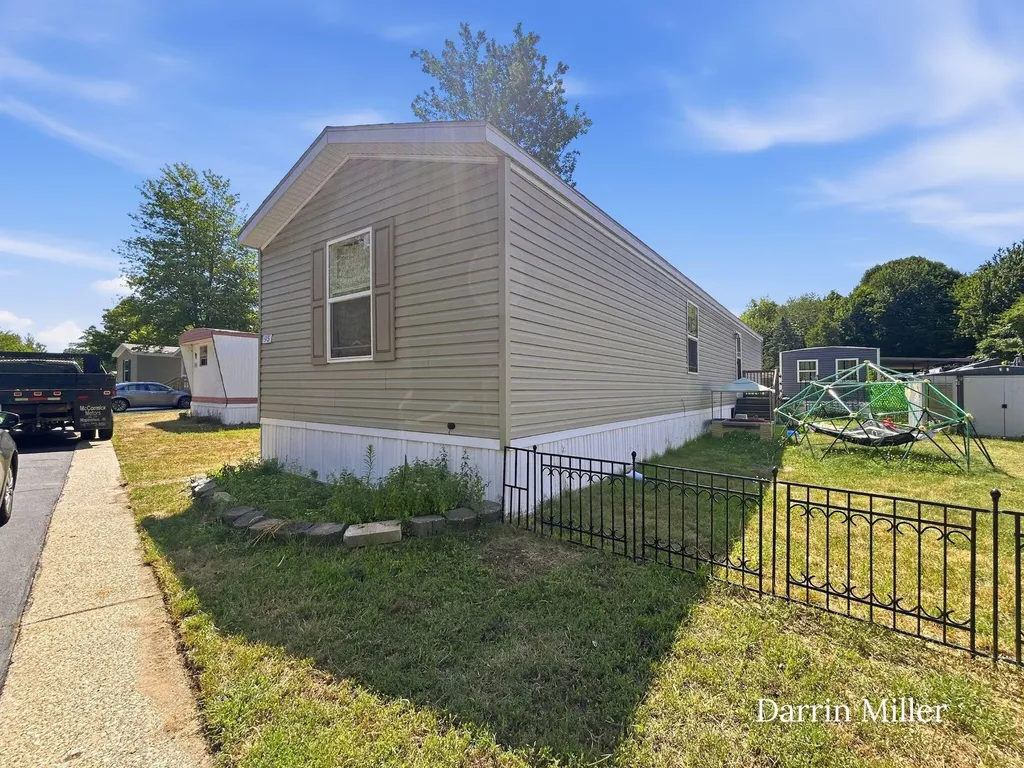 1281 E Pontaluna Road Norton Shores City MI 49456