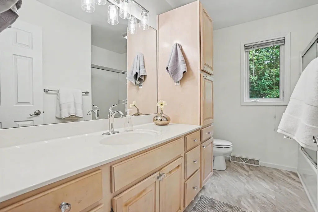 760 Brookridge Drive Norton Shores City MI 49441
