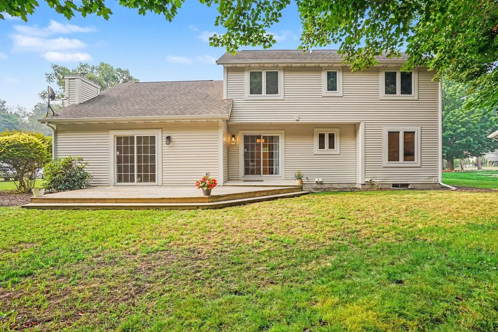760 Brookridge Drive Norton Shores City MI 49441