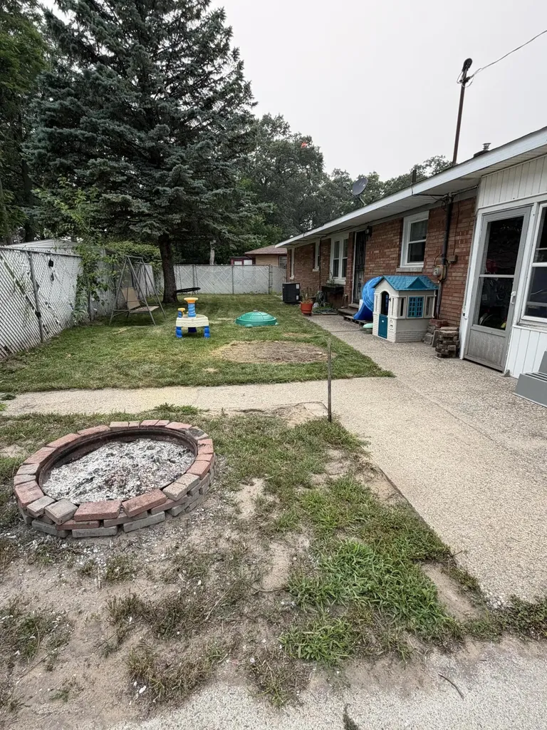 1499 Eastwood Drive Muskegon City MI 49442