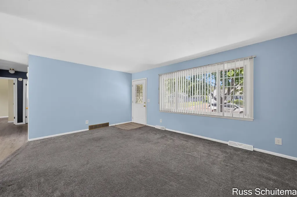 2179 Lincoln Park Drive Norton Shores City MI 49441