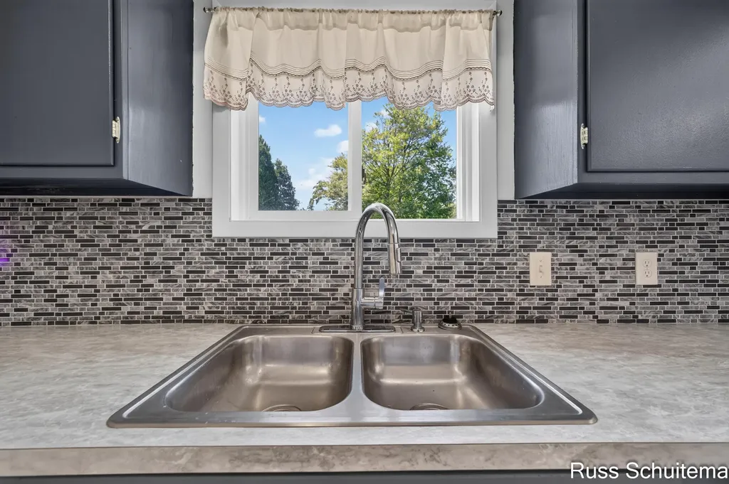2179 Lincoln Park Drive Norton Shores City MI 49441