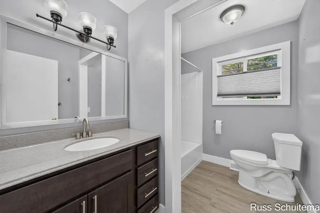 2179 Lincoln Park Drive Norton Shores City MI 49441