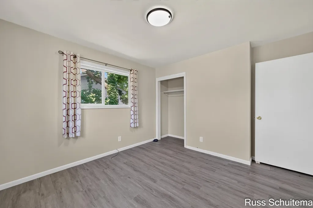 2179 Lincoln Park Drive Norton Shores City MI 49441