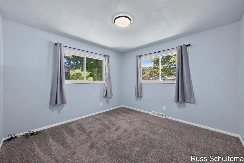 2179 Lincoln Park Drive Norton Shores City MI 49441