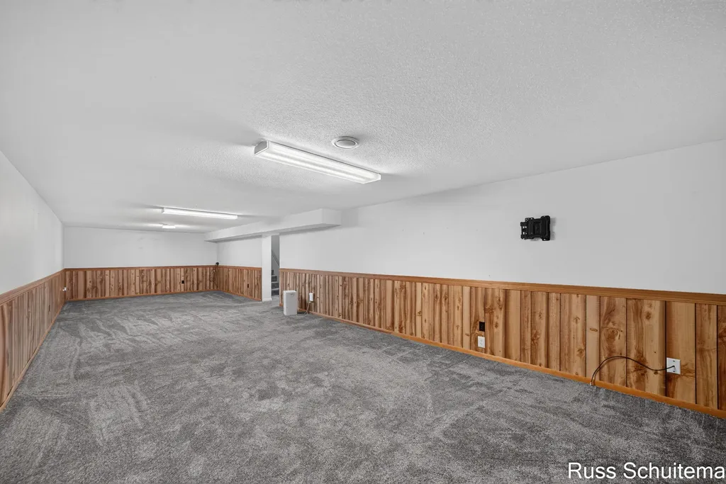 2179 Lincoln Park Drive Norton Shores City MI 49441