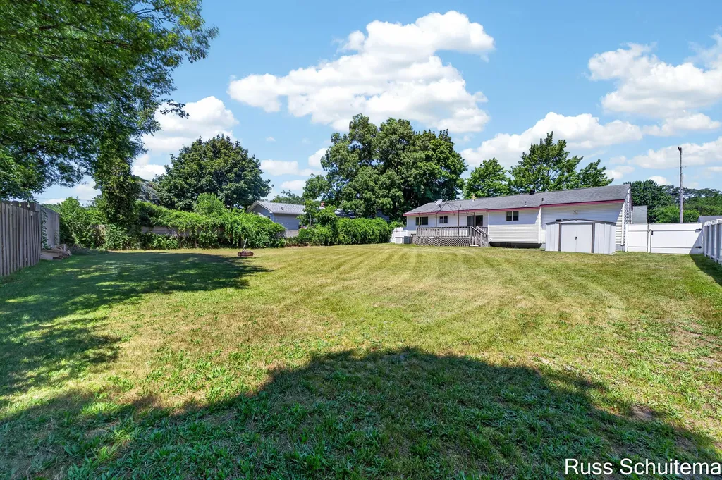 2179 Lincoln Park Drive Norton Shores City MI 49441