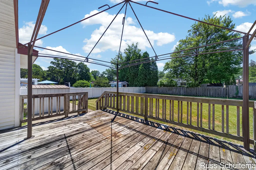 2179 Lincoln Park Drive Norton Shores City MI 49441