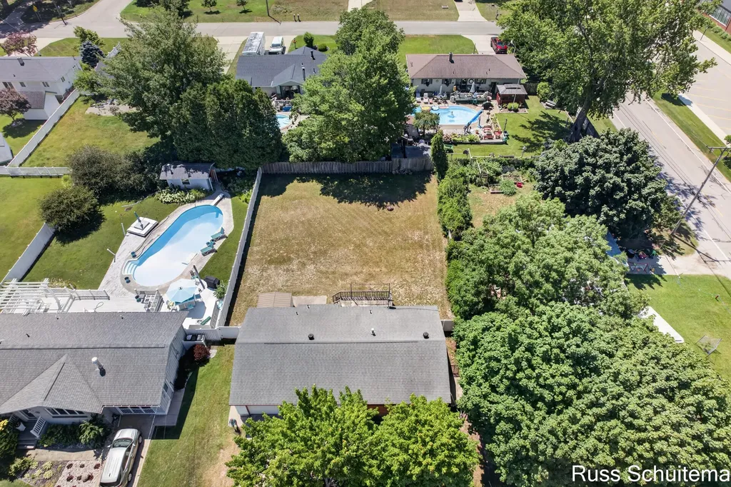 2179 Lincoln Park Drive Norton Shores City MI 49441