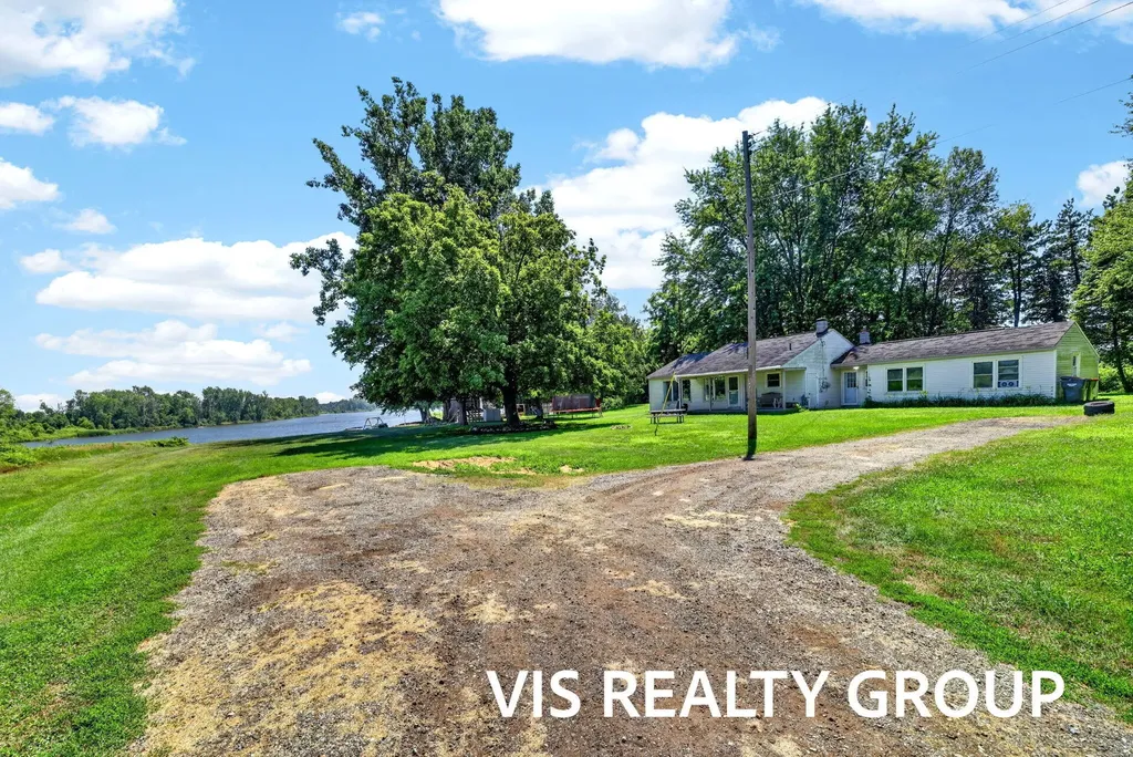 14911 Groenevelt Road Crockery Township MI 49456