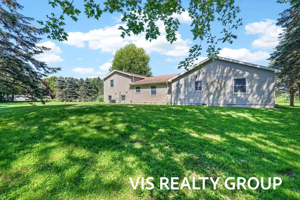 14911 Groenevelt Road Crockery Township MI 49456