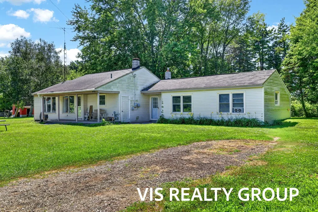 14911 Groenevelt Road Crockery Township MI 49456