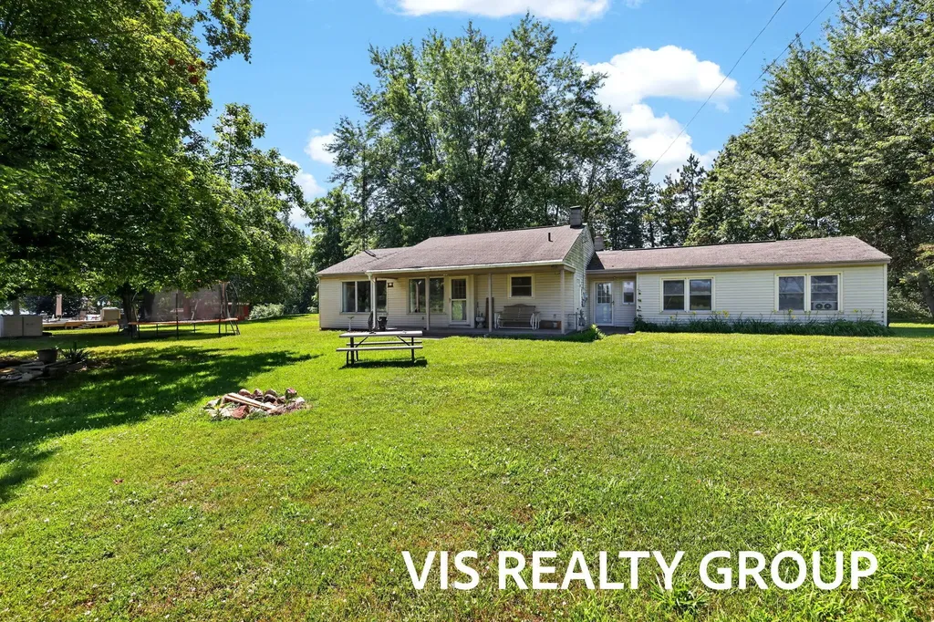14911 Groenevelt Road Crockery Township MI 49456