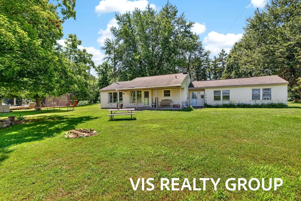 14911 Groenevelt Road Crockery Township MI 49456