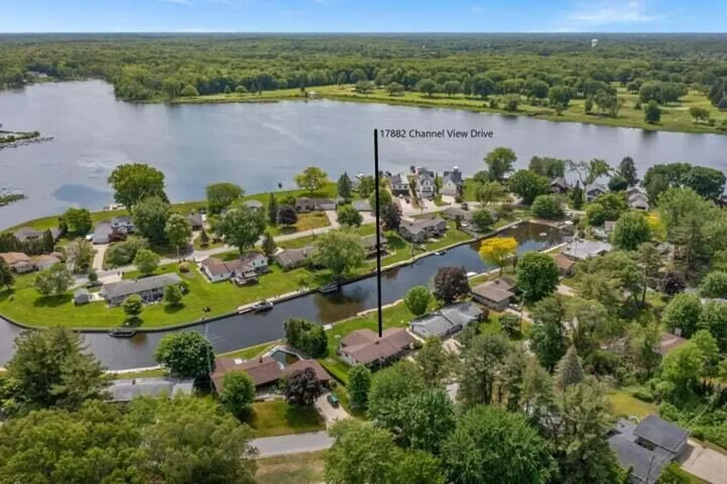 17882 Channel View Drive Spring Lake Township MI 49456
